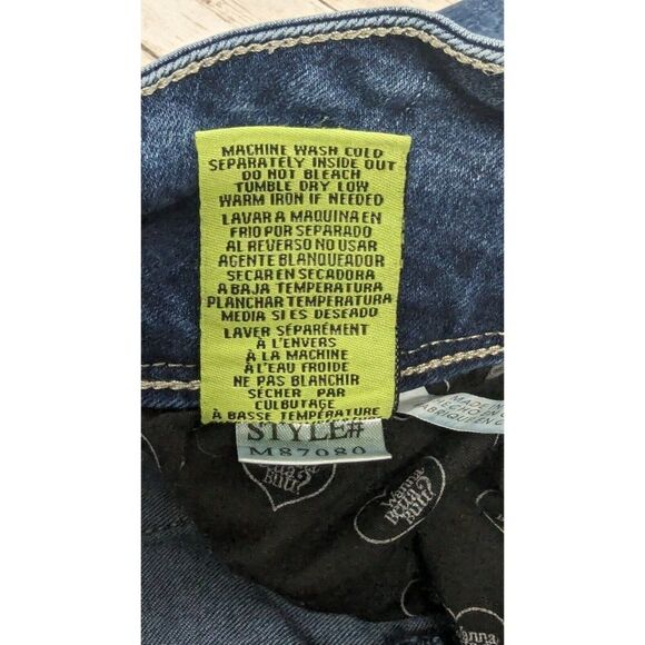 YMI Womens Size 9 Juniors Bermuda Jean Shorts Denim Stretch 3 Button Pockets - Picture 9 of 9